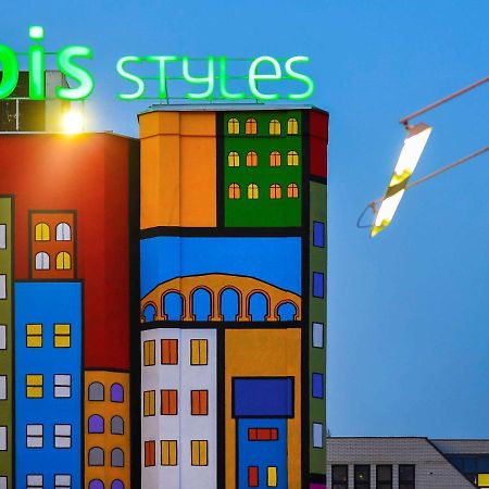Ibis Styles Skopje Hotell Exteriör bild
