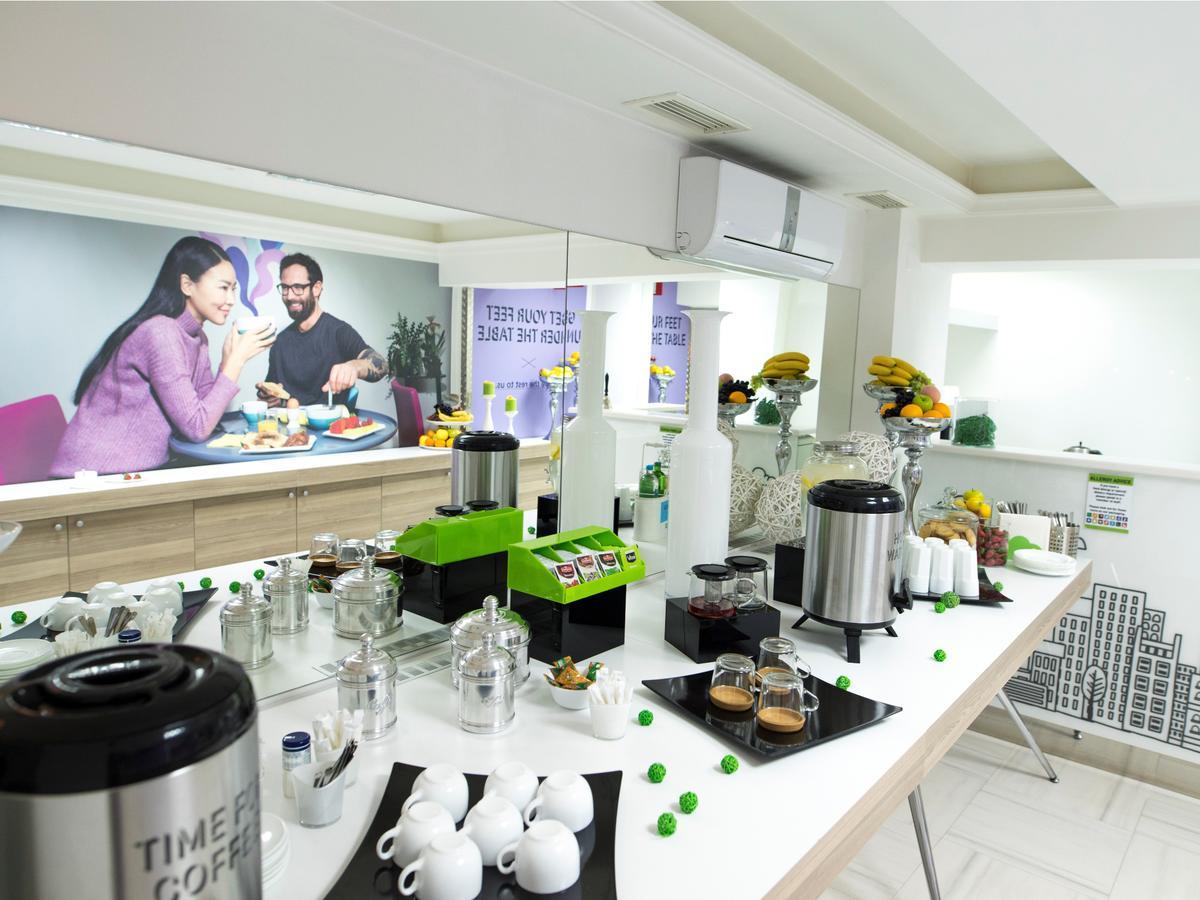 Ibis Styles Skopje Hotell Exteriör bild
