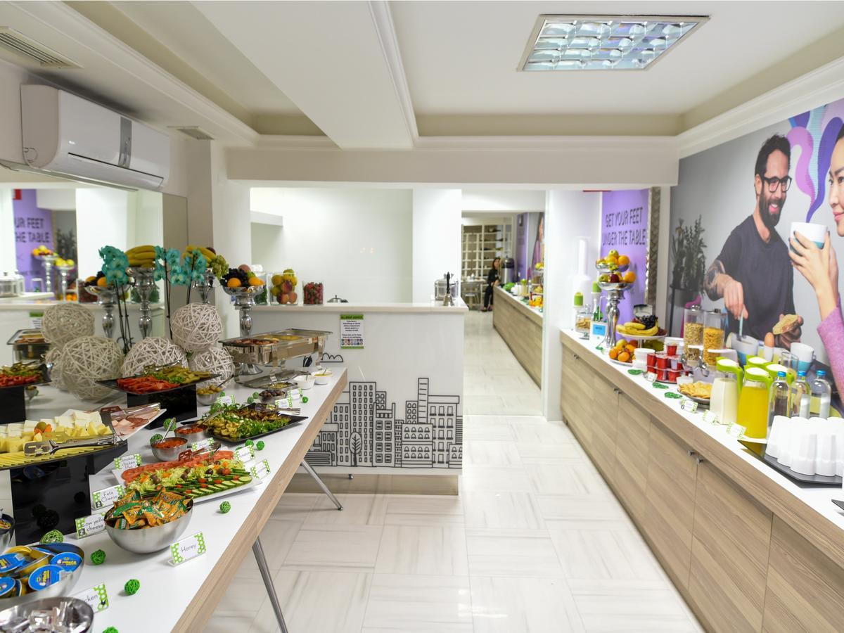 Ibis Styles Skopje Hotell Exteriör bild