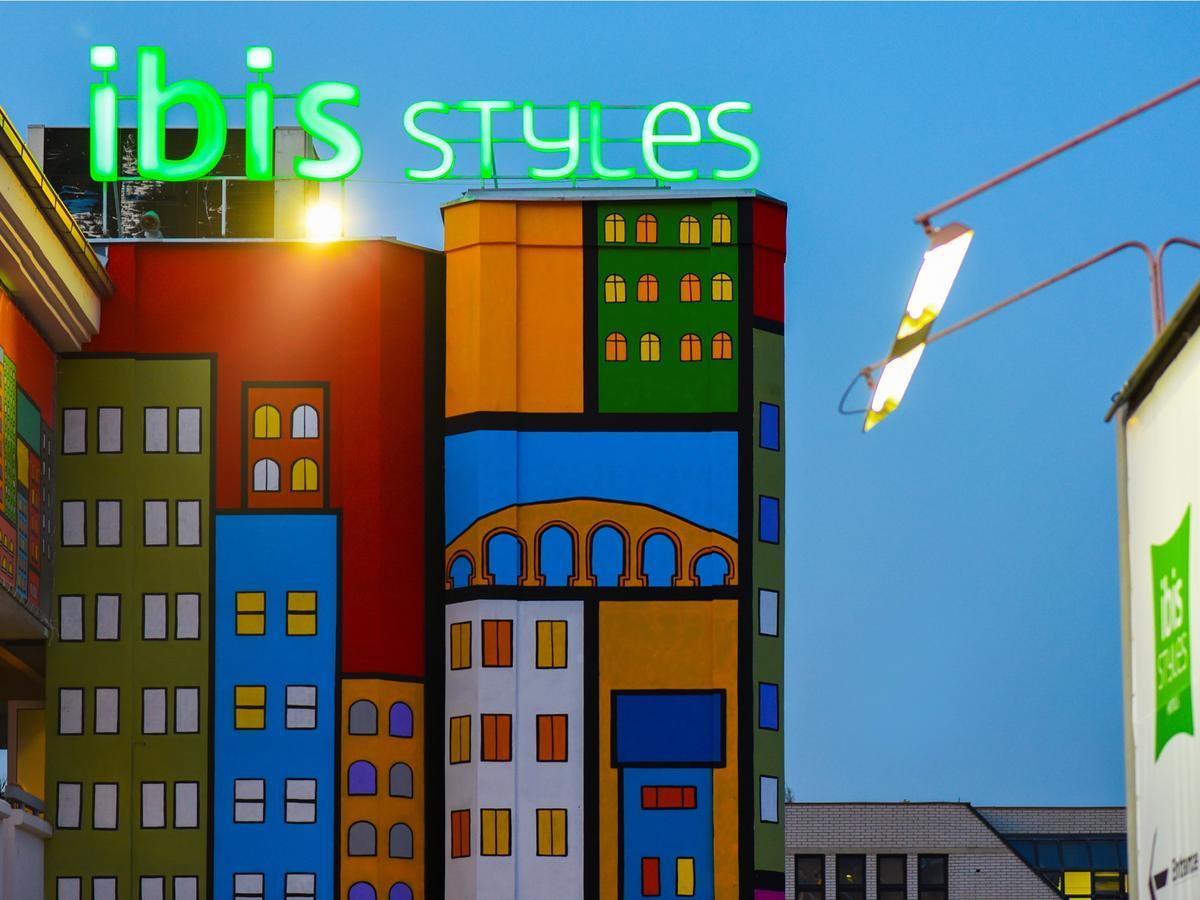 Ibis Styles Skopje Hotell Exteriör bild